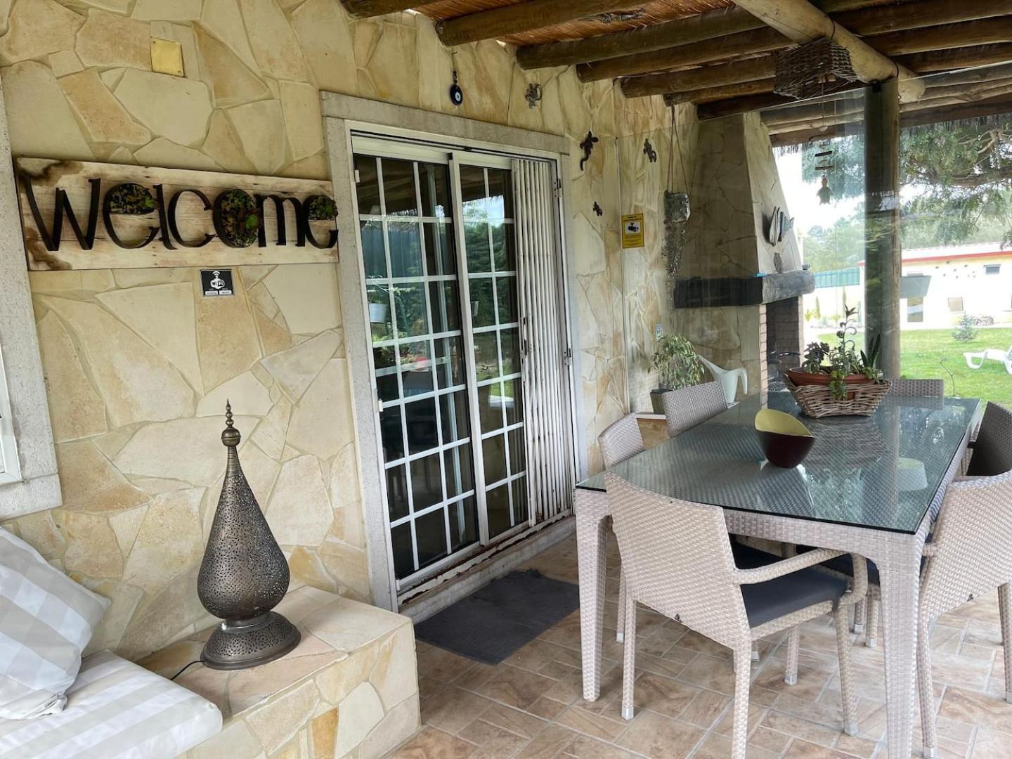 A Casa Do Lago Camarate  外观 照片